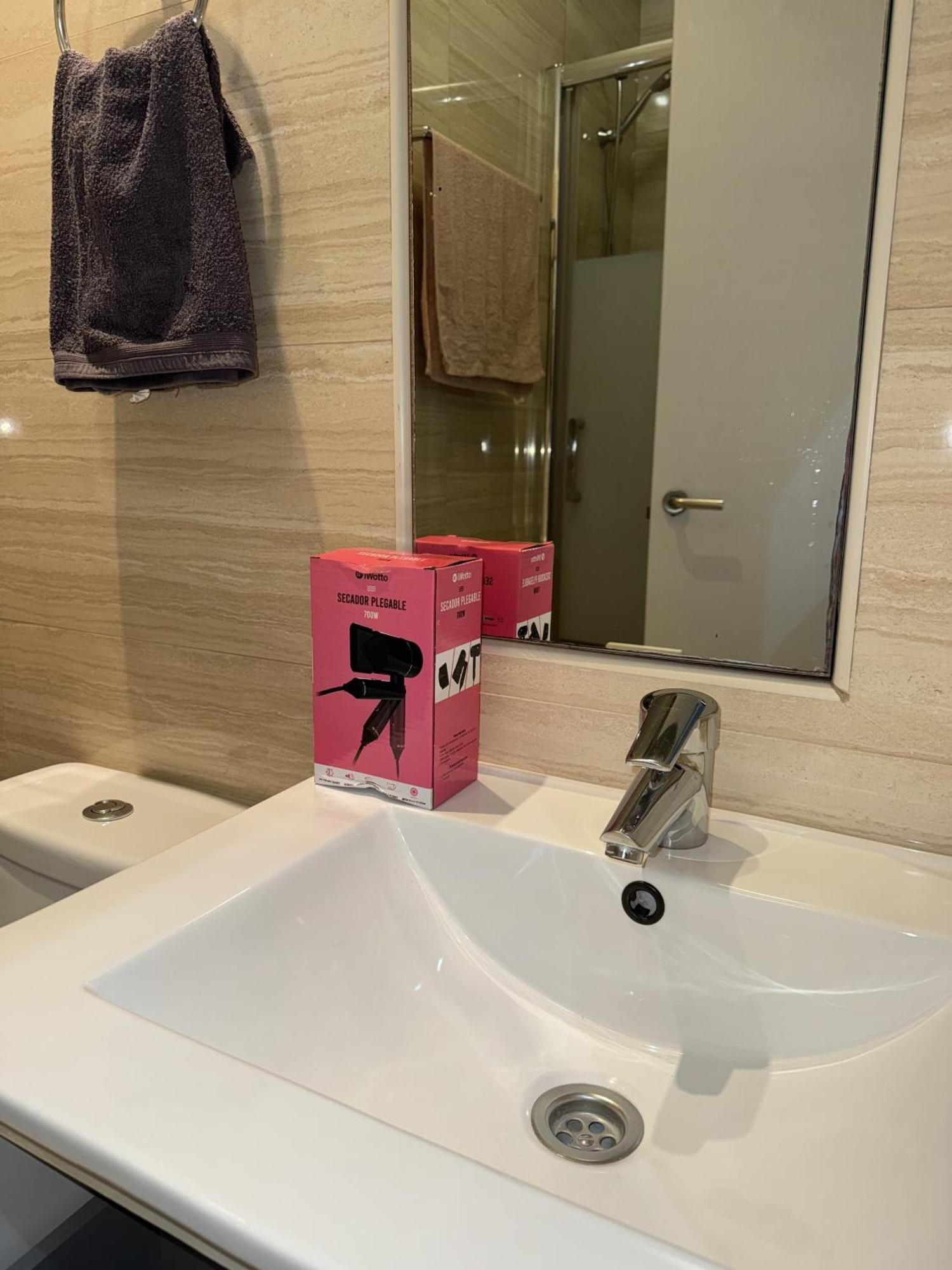 Apartamento Con Patio En Madrid Centro Exteriör bild